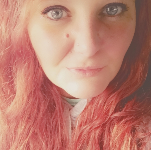 Meet your Posher, Anastacia - Picture 3 of 3